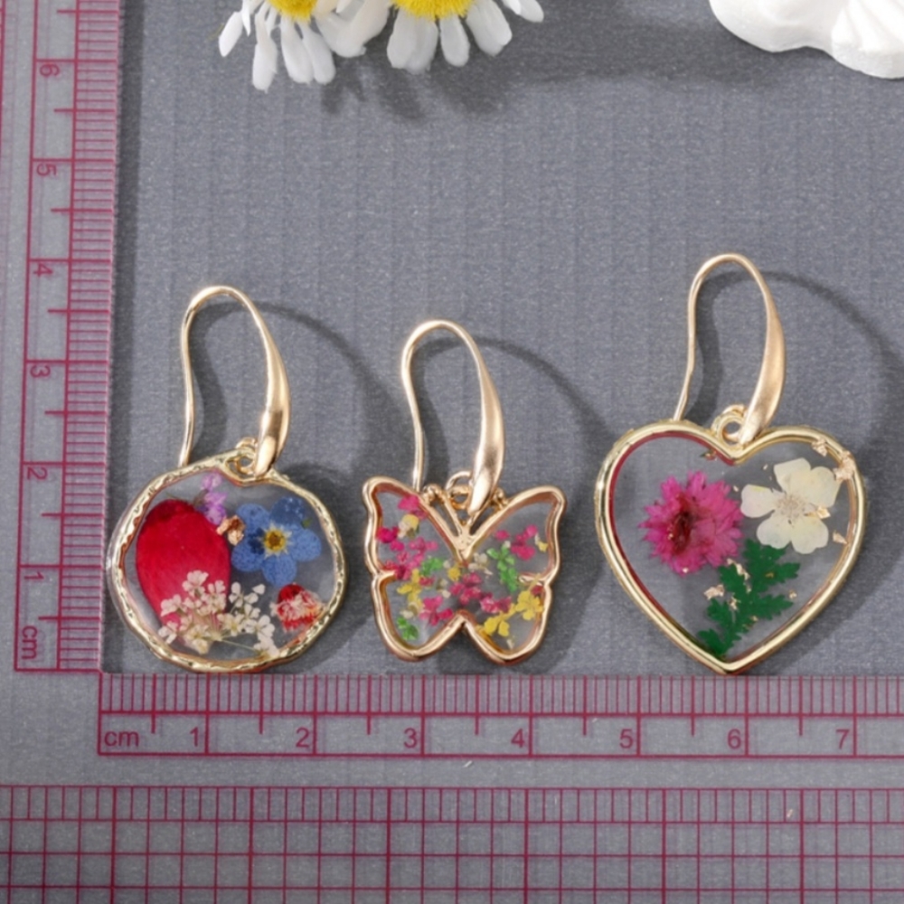 SEE NEW LISTING Floral Heart Earrings Dried Flower Pendant Earrings - Picture 7 of 13